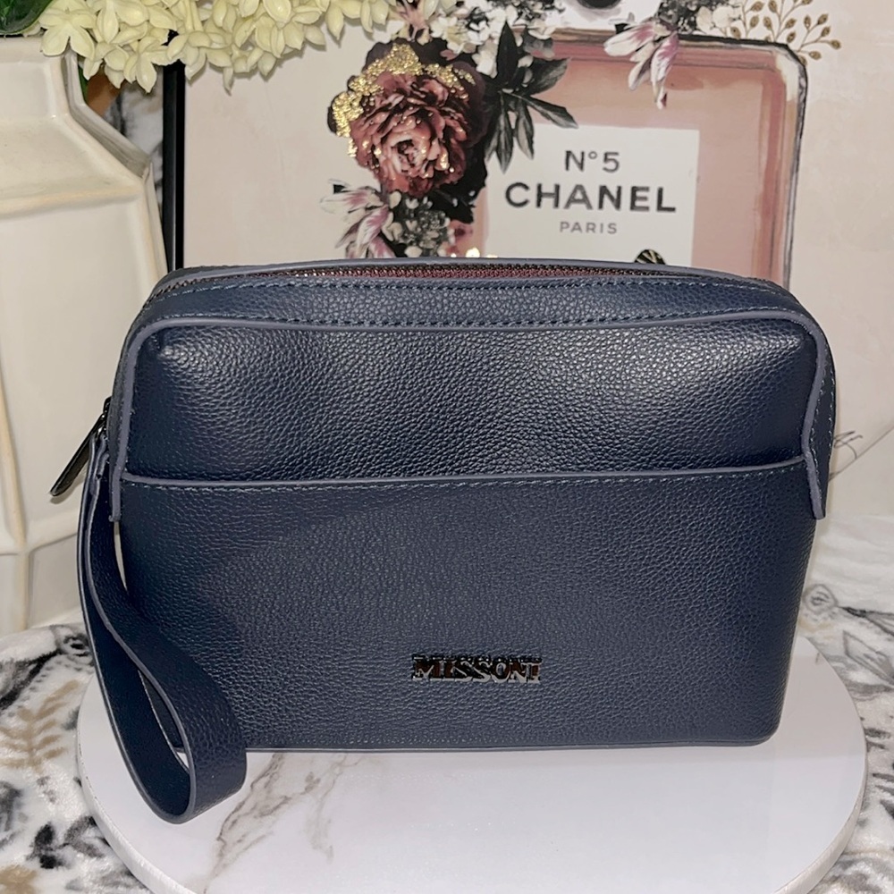 NWOT Missoni Women’s Blue Leather Cosmetic Travel Pouch Wristlet Bag